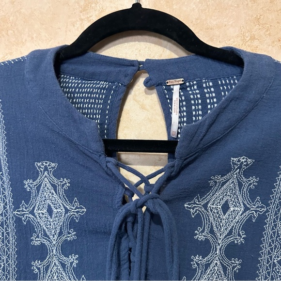 Free People Santorini Lace Up Heavily Embroidered Ruffle Hem Sleeve Crop Top XS - Picture 4 of 13